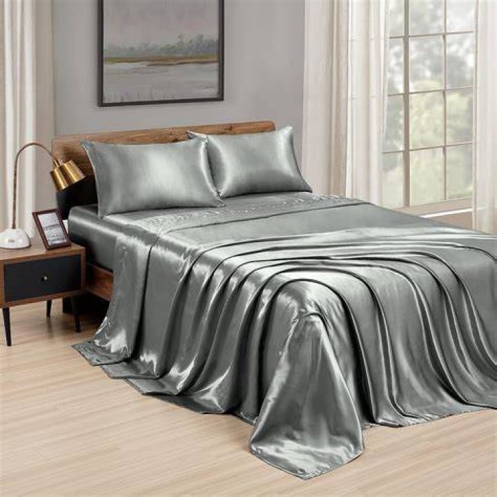Is satin duvets good?